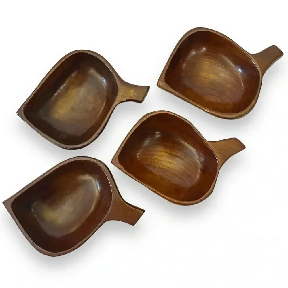 Set of 4 Carved Leaf Shaped Serving Bowls - Picture 2 of 4